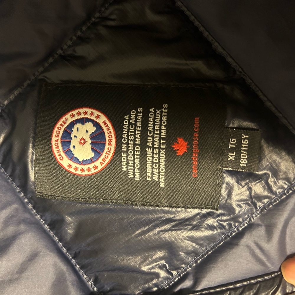 Canada Goose Navy Blue Puffer Jacket - Picture 10 of 11